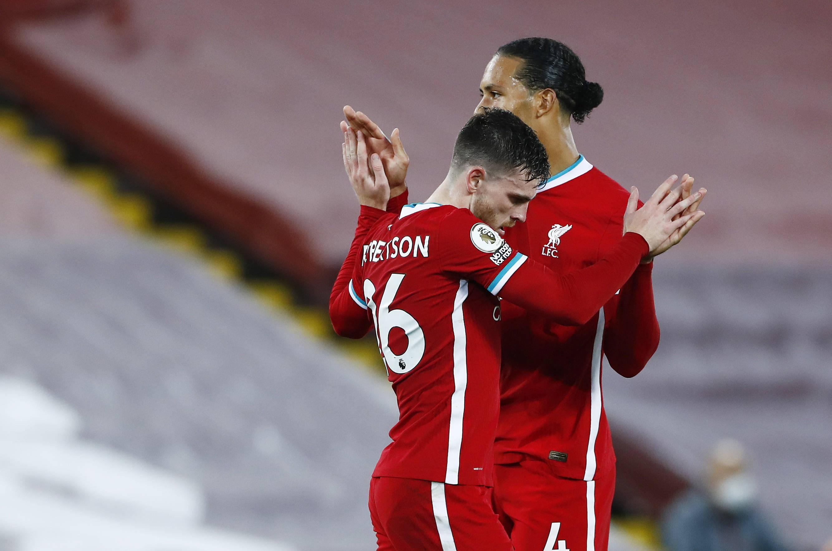 二人多次在 二人多次在